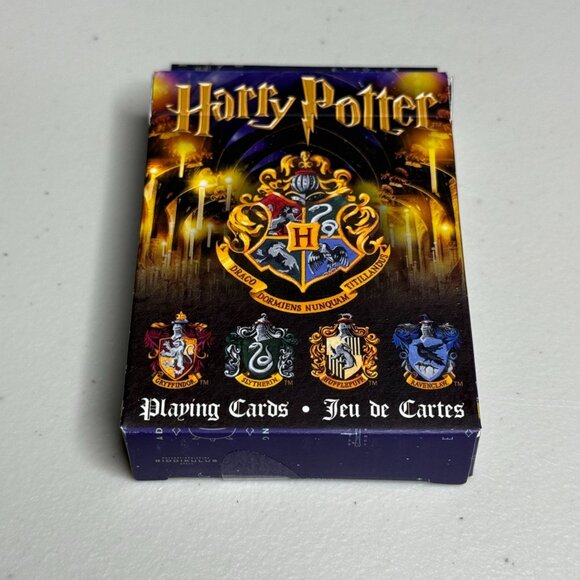 Harry Potter Playing Cards Hogwarts Crest Deck - Picture 4 of 4